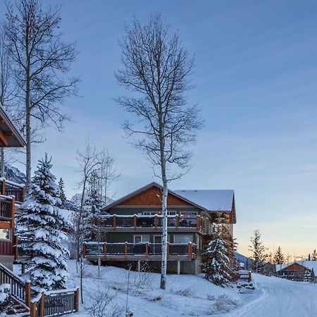 Lush Mountain Accommodations Golden Kültér fotó